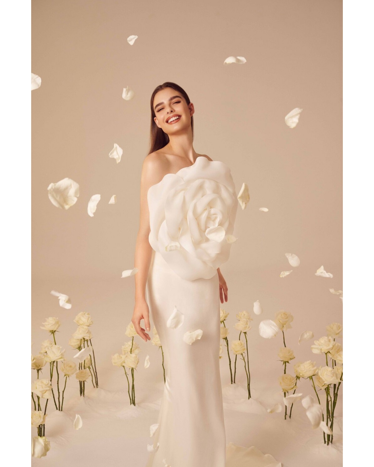 abito da sposa nf034 FW24 - Nicole + Felicia