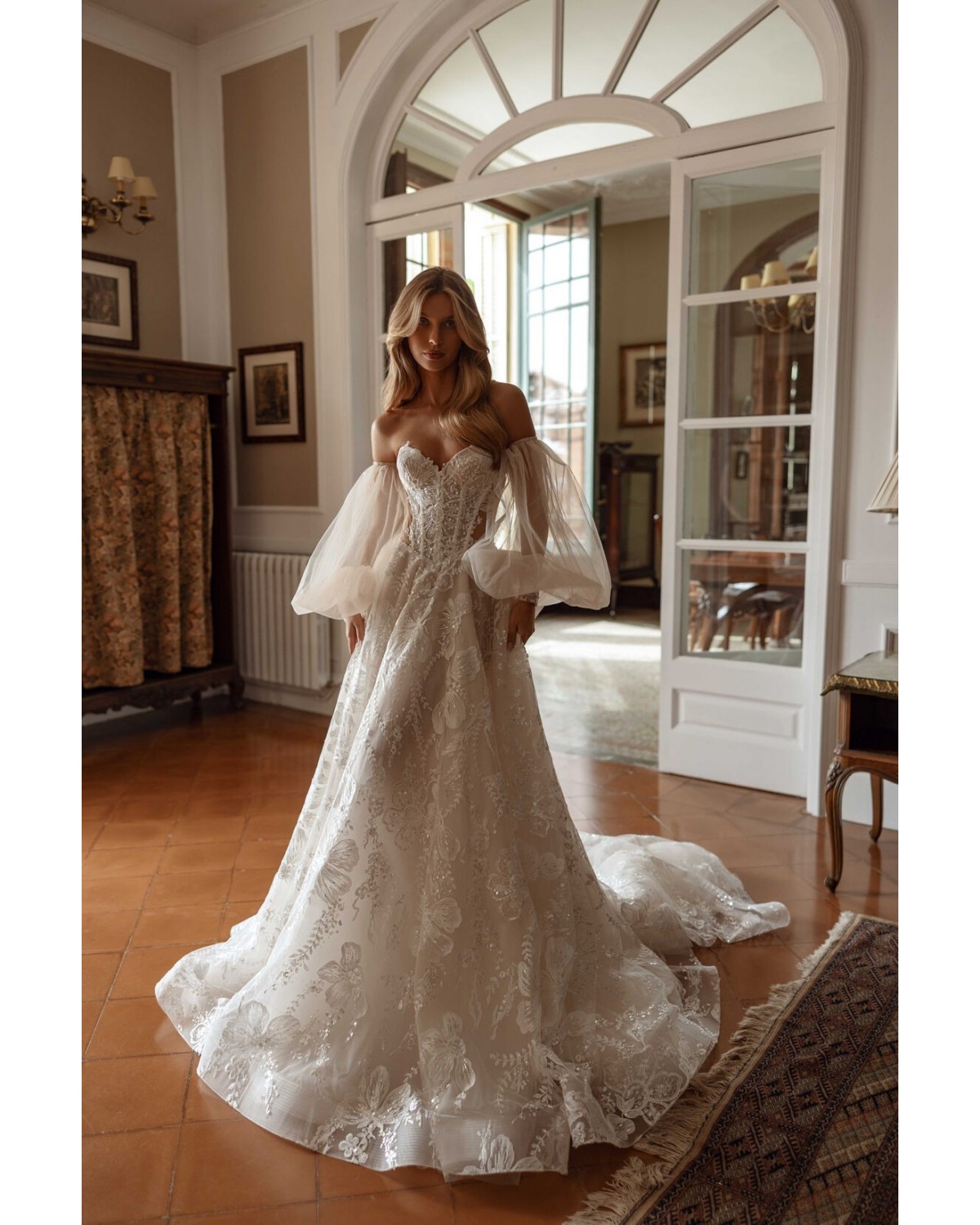 abito da sposa acacia Bloom 2025 - Tina Valerdi