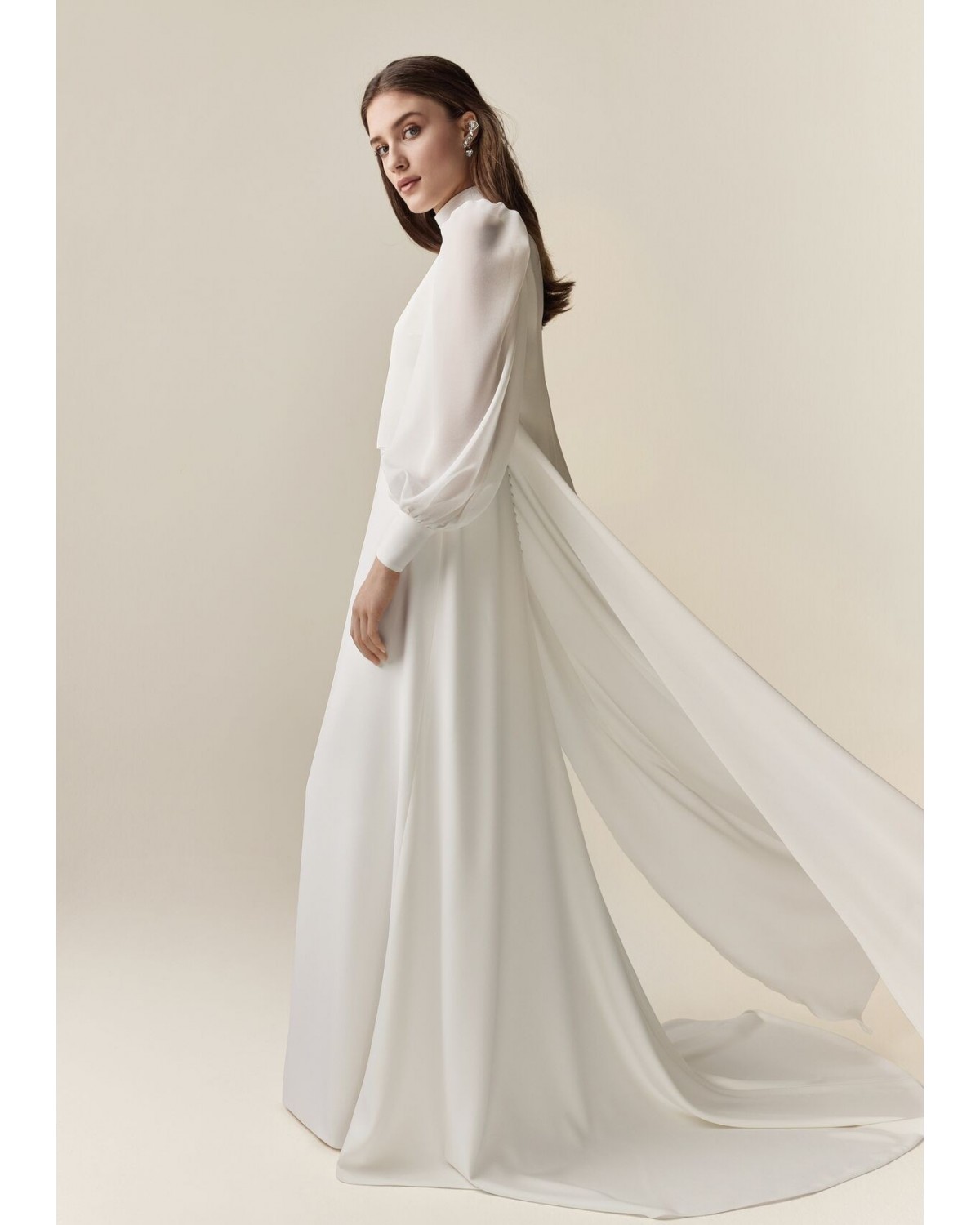 abito da sposa 2566 Lumière 2025 - Jesus Peiro