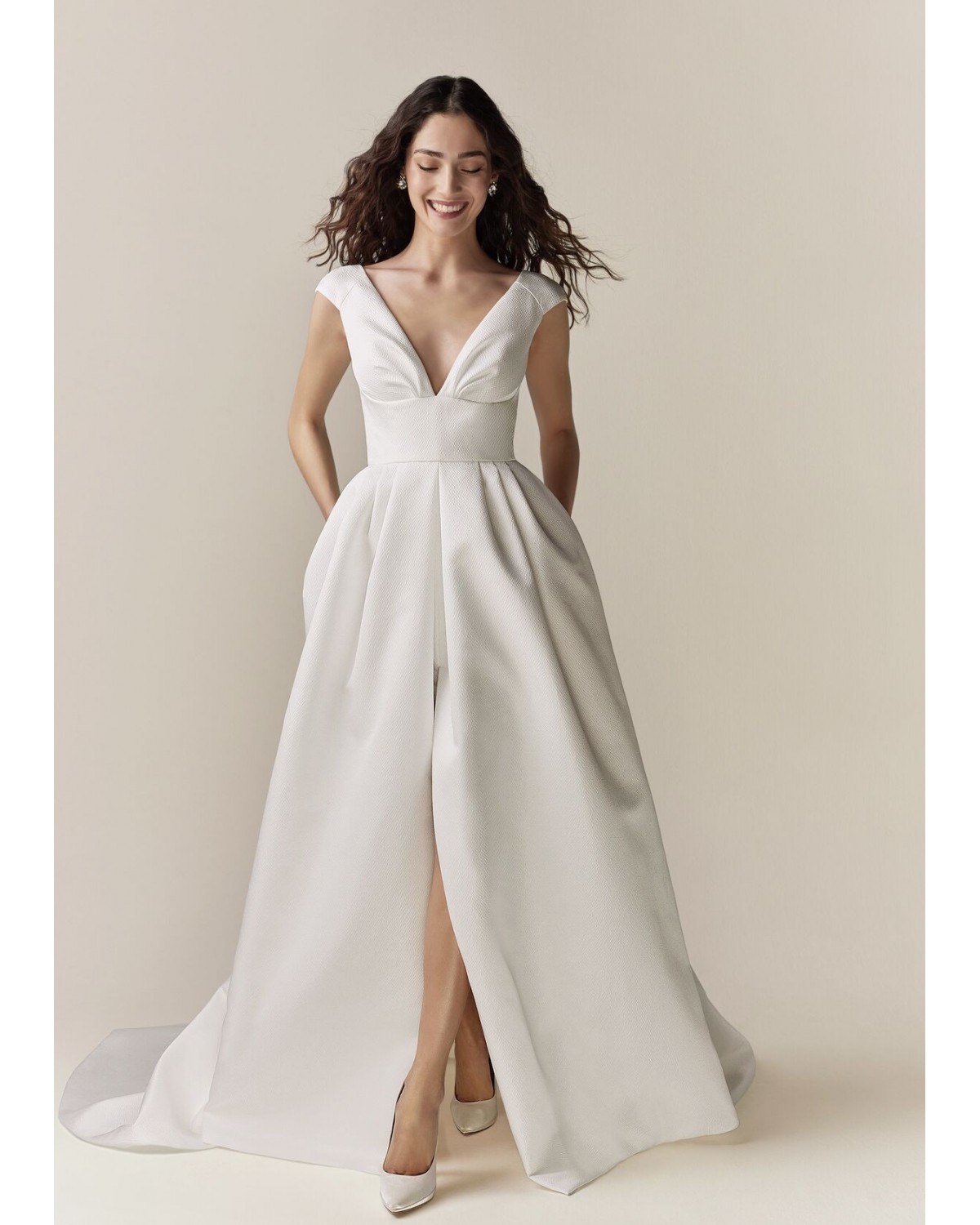 abito da sposa 2544 Lumière 2025 - Jesus Peiro