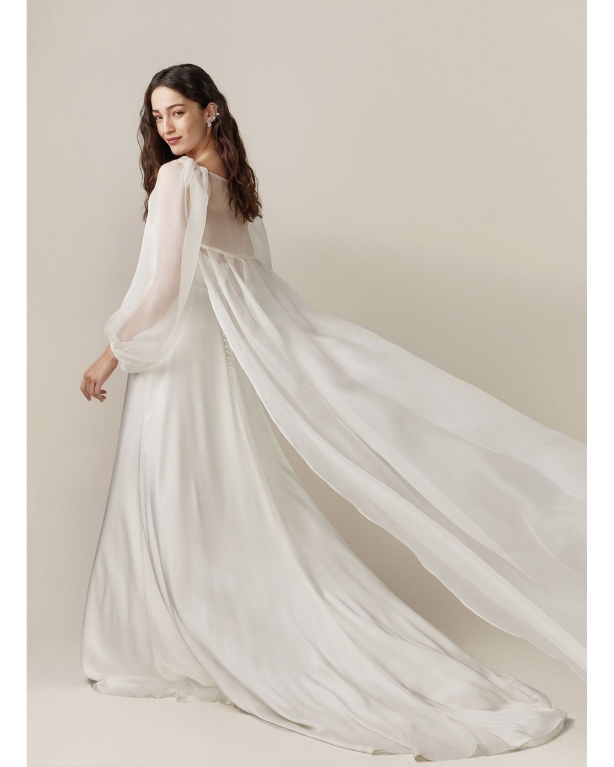 abito da sposa 2507 Lumière 2025 - Jesus Peiro