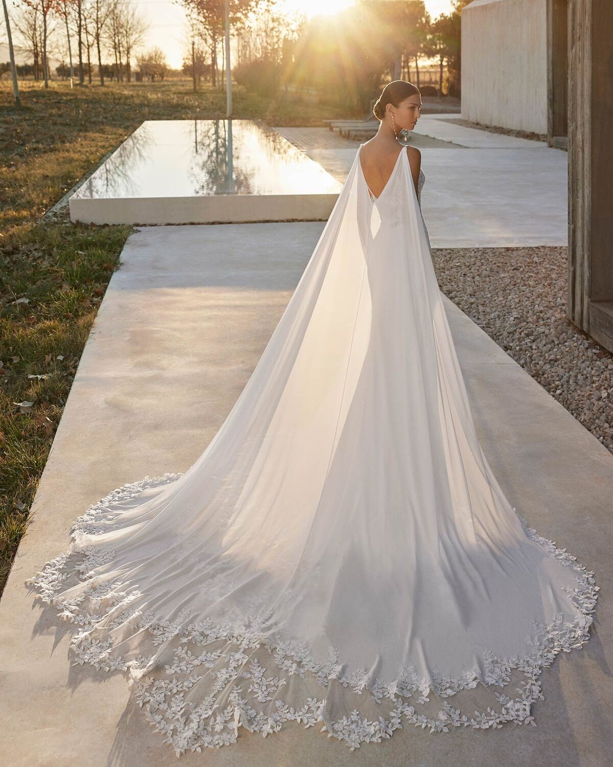 abito da sposa alette 2025 - Rosa Clarà 