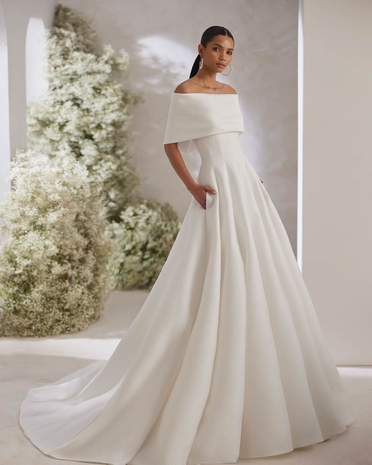 abito da sposa triana 2025 - Rosa Clarà Couture