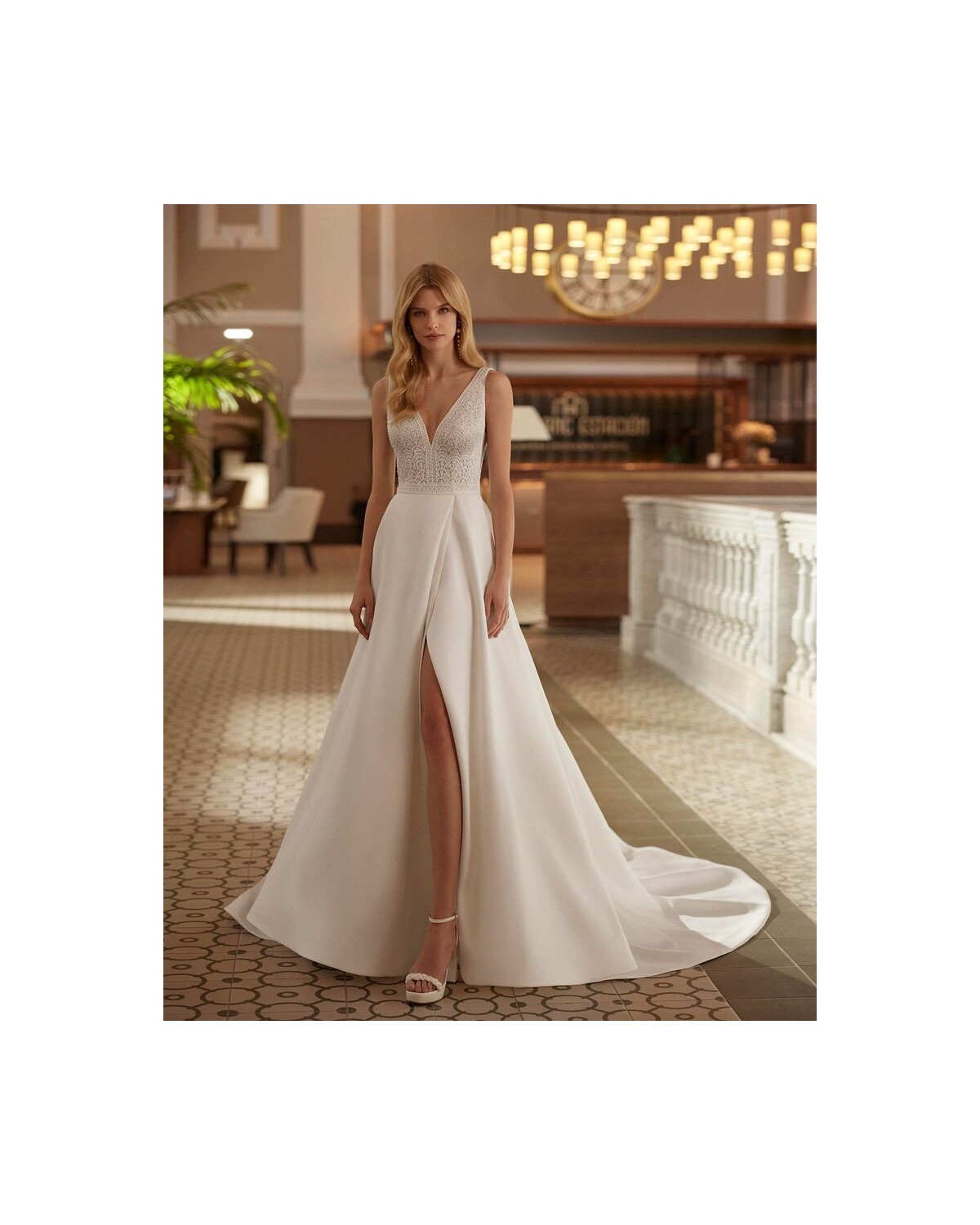 abito da sposa 2025 vianey Aire Barcelona - Aire Barcelona