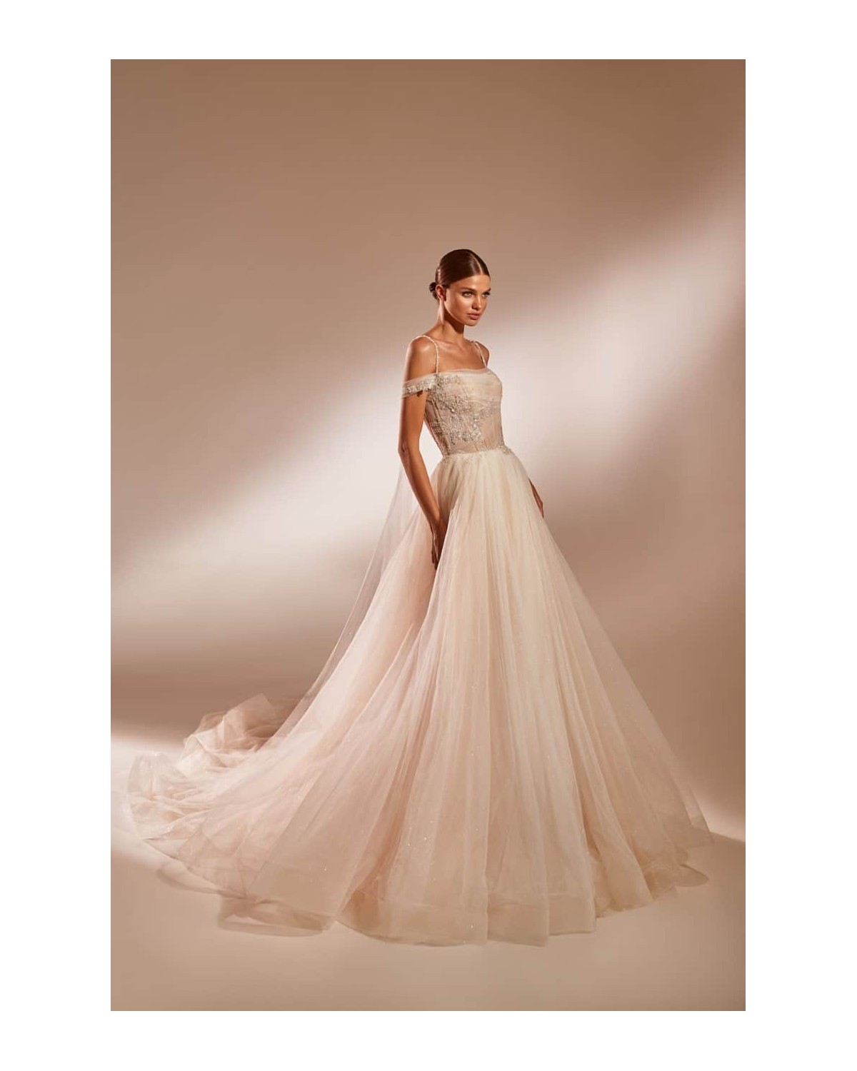 Illiana - In The Name of Love - abito da sposa collezione 2020 2021 - Milla Nova