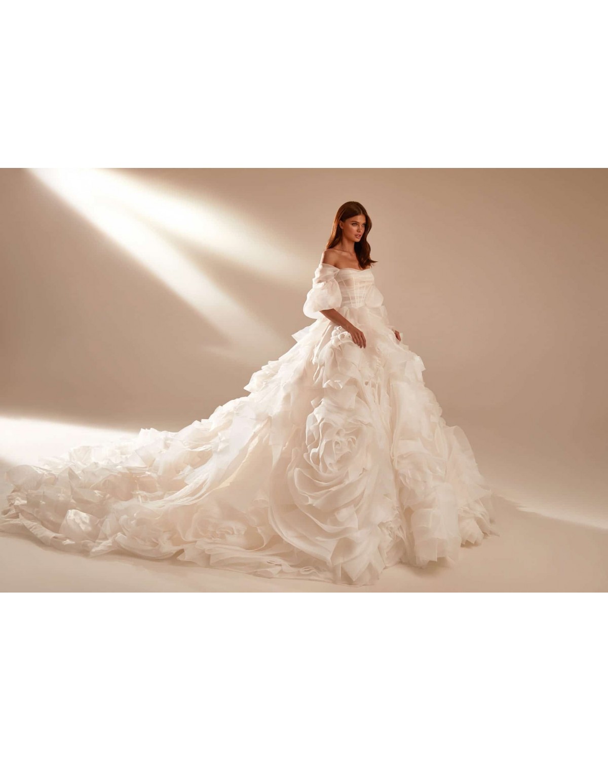 Florina - In The Name of Love - abito da sposa collezione 2020 2021 - Milla Nova