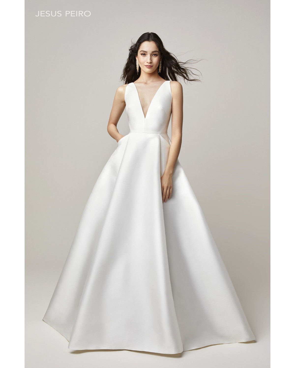 2241 - abito da sposa collezione 2022 - Jesus Peiro