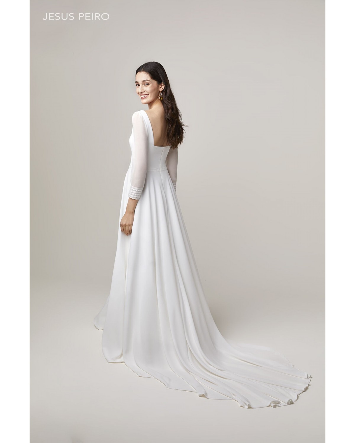 2249 - abito da sposa collezione 2022 - Jesus Peiro