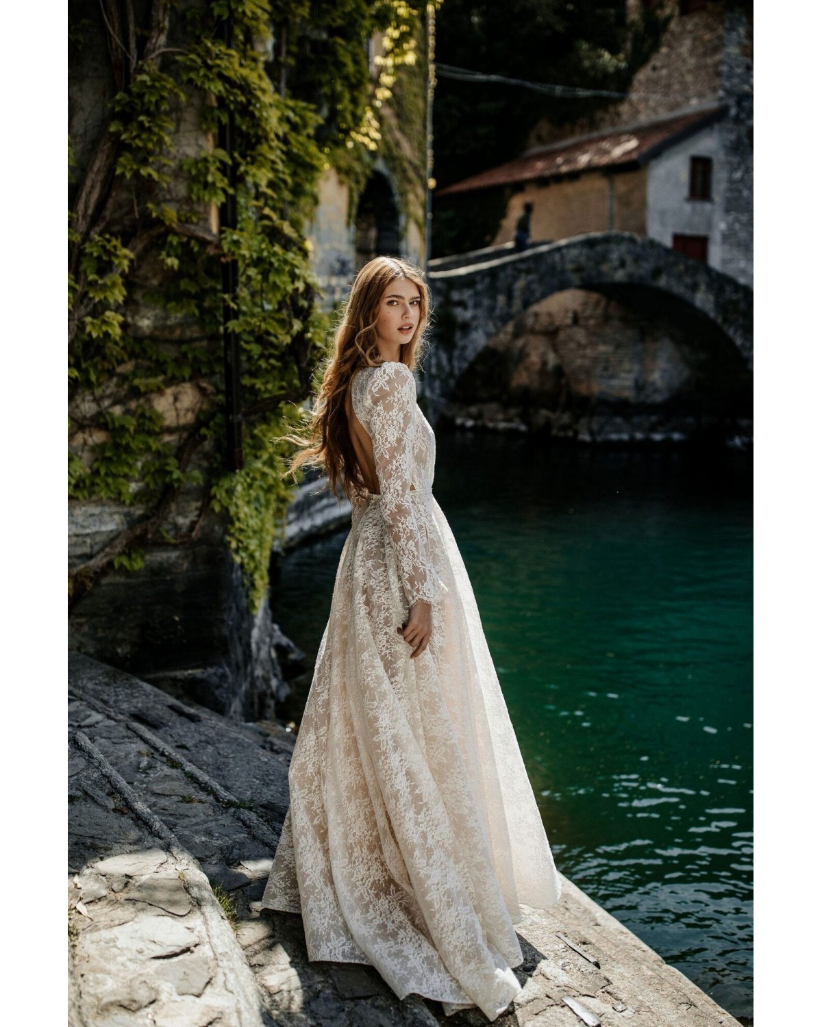 22-32-Isabel - abito da sposa collezione COMO 2022 - Muse By Berta