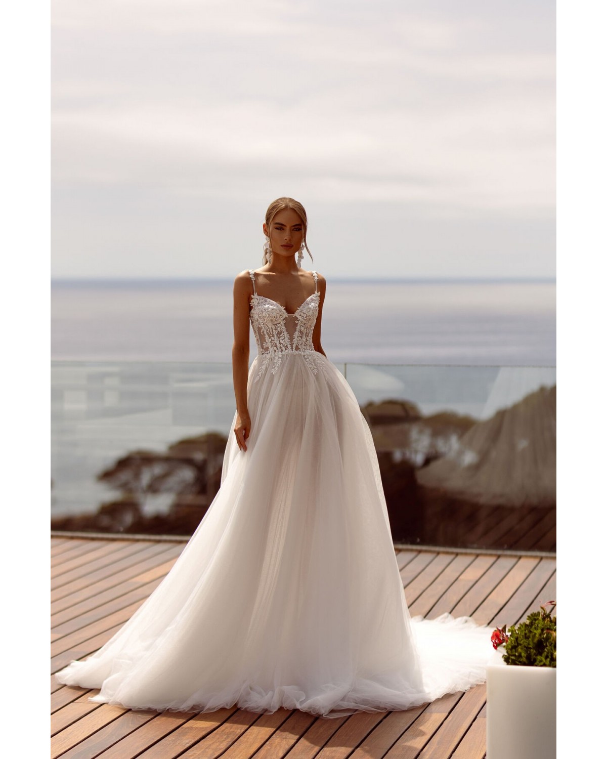 abito da sposa 2024 Tina Valerdi Collezione Luxury Collection Gorgeous by  Tina 2024