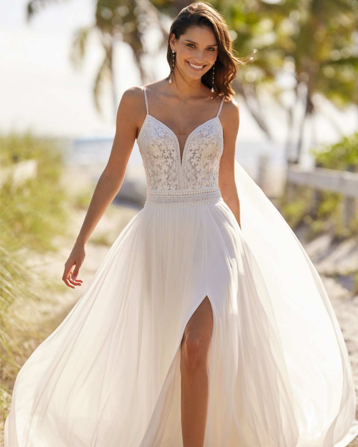 abito da sposa Collezione 2024 VANILA - Aire Beach Wedding