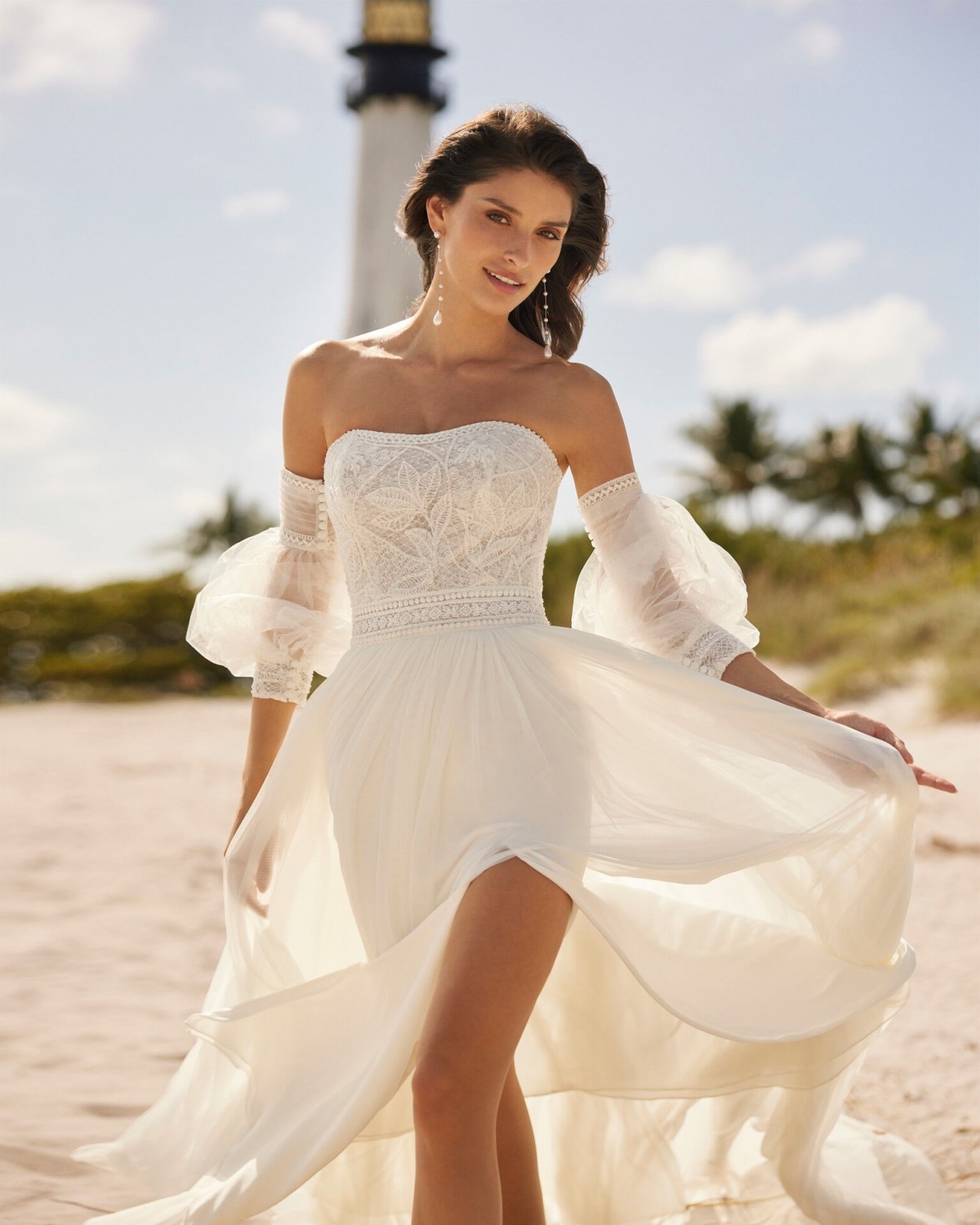 abito da sposa Collezione 2024 VERA - Aire Beach Wedding