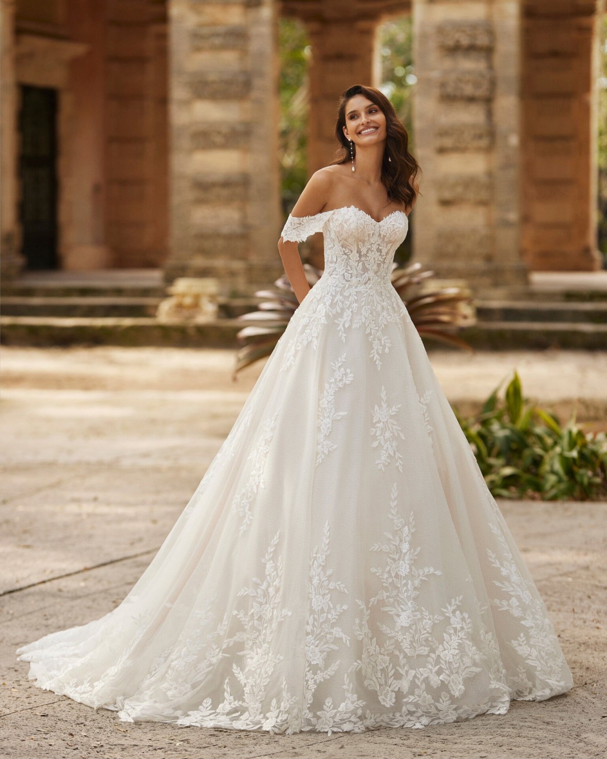 abito da sposa Collezione 2024 BERIA - Aire Royale