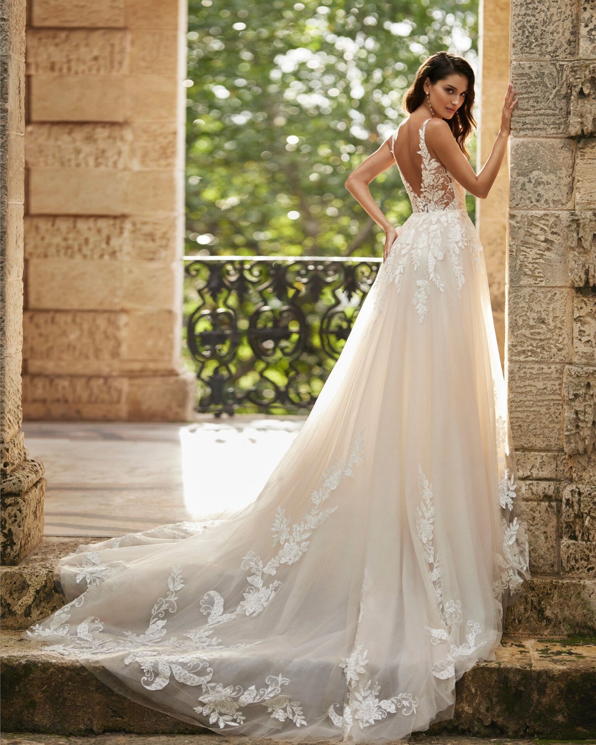 abito da sposa Collezione 2024 BIANCA - Aire Royale